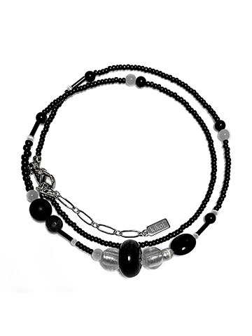 black rondelle necklace